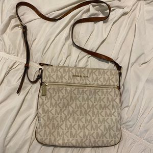 Michael Kors Cross body bag